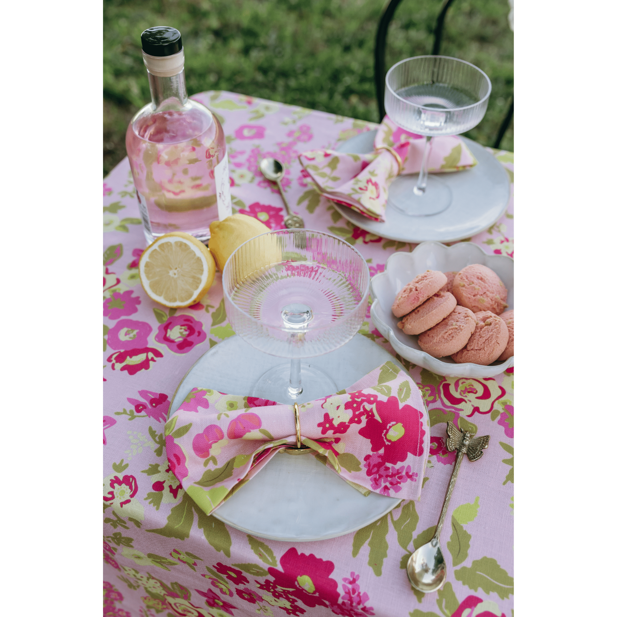 Garden Party 2.0 napkin set of 4 - Dancing with juniper