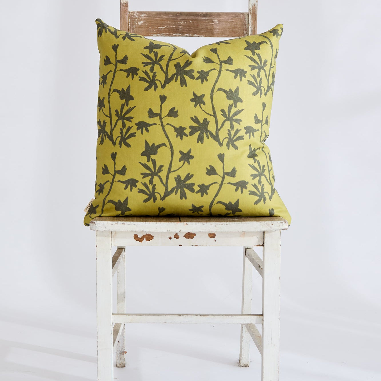 Ynes Cushion - Dancing with juniper